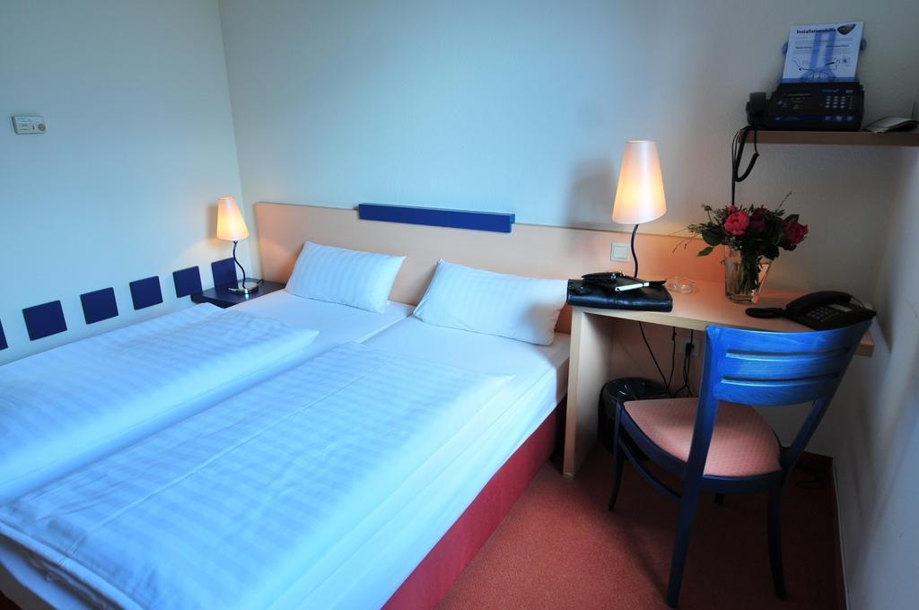 Hotel Am Tierpark Гота Екстериор снимка